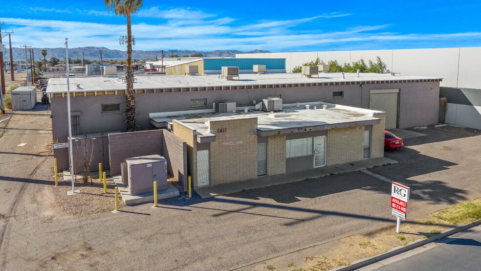More Photos Of 1411 E Hadley St, Phoenix Warehouse For Lease