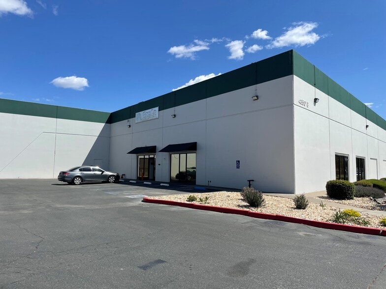 More Photos Of 4350 Pell Dr, Sacramento Distribution For Lease