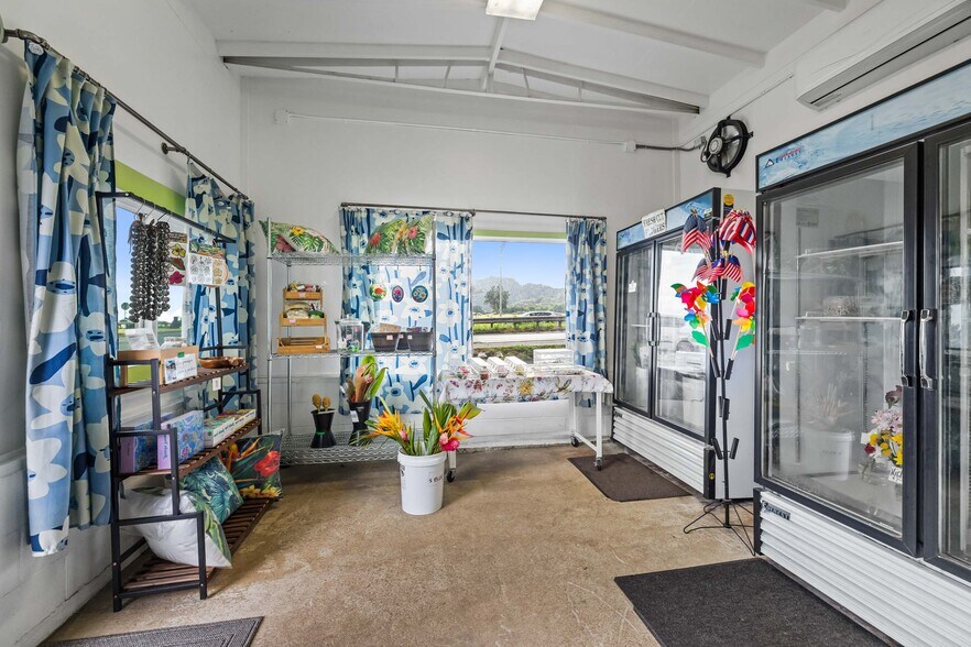 More Photos Of 45-428 Kamehameha Hwy, Kaneohe Light Distribution For Sale