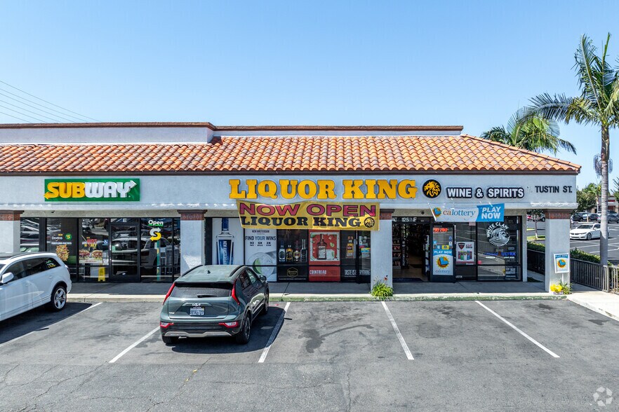More Photos Of 125 N Tustin St, Orange Freestanding For Lease