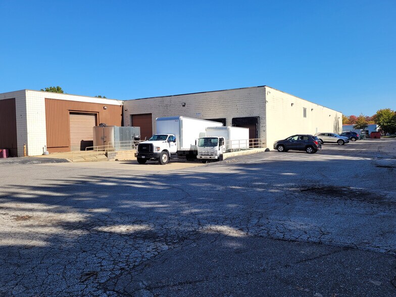 More Photos Of 2300 E Enterprise Pky, Twinsburg Warehouse For Sale
