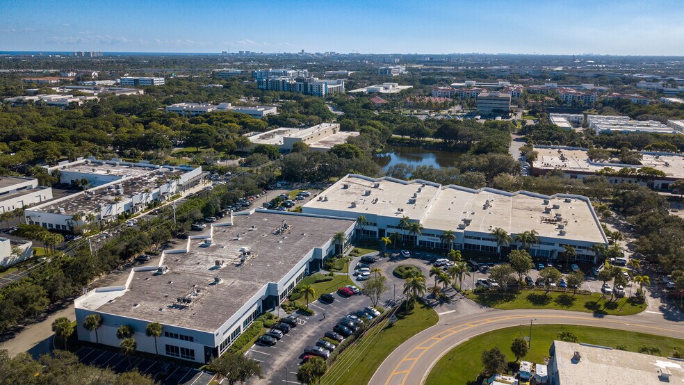 More Photos Of 990 S Rogers Cir, Boca Raton Manufacturing For Lease