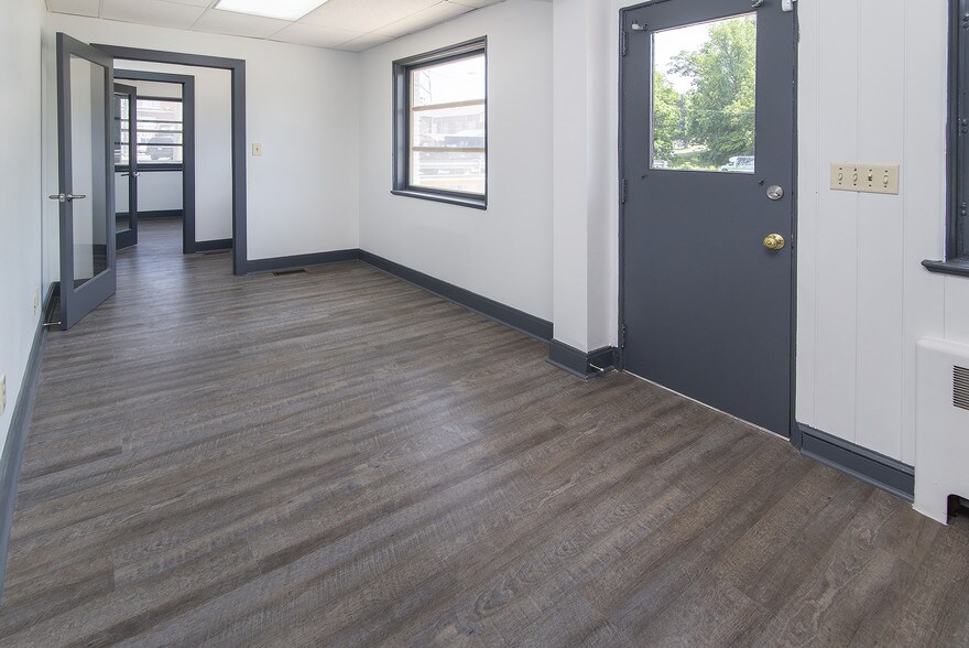 More Photos Of 318 S South St, Gastonia Office For Lease