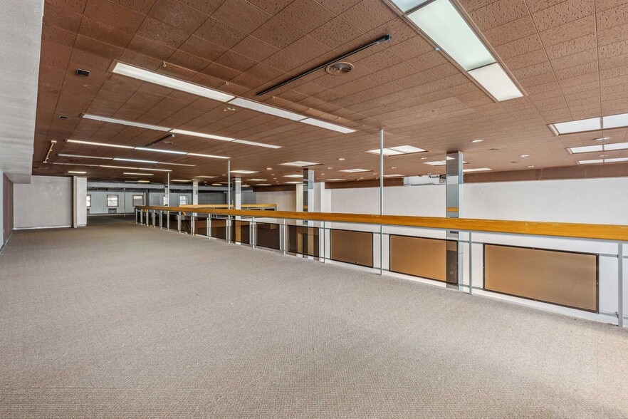 More Photos Of 118 N Broadway, Fargo Office For Sale