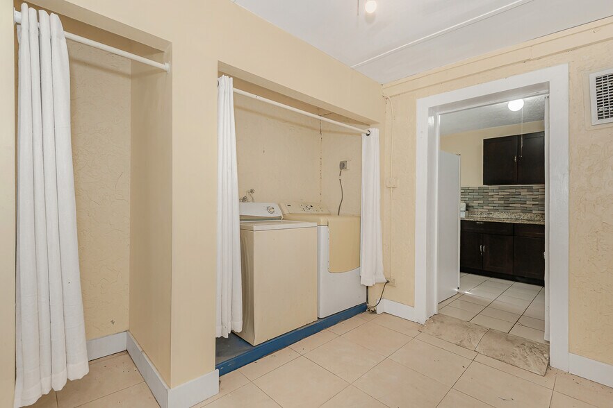 More Photos Of 416 NW 19th Ave, Fort Lauderdale Specialty For Sale