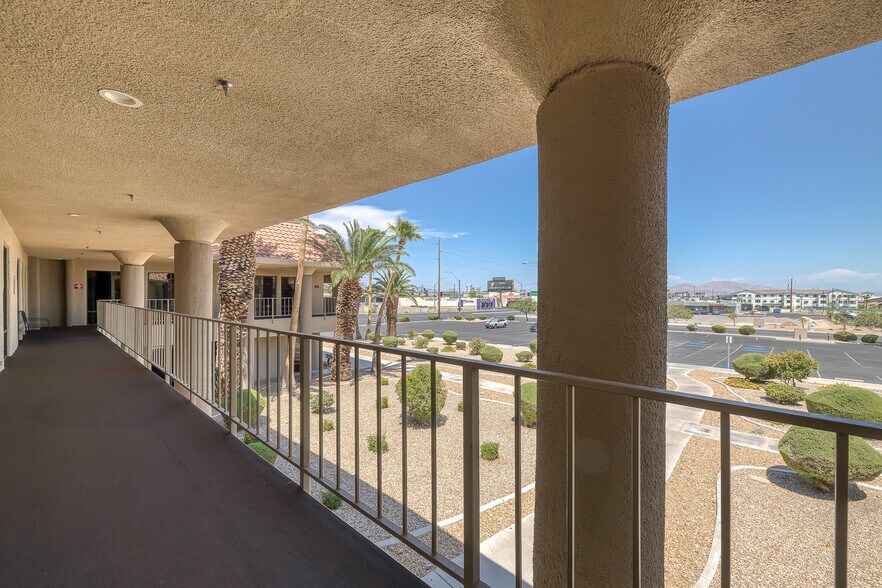 More Photos Of 5701 W Charleston Blvd, Las Vegas Medical For Sale