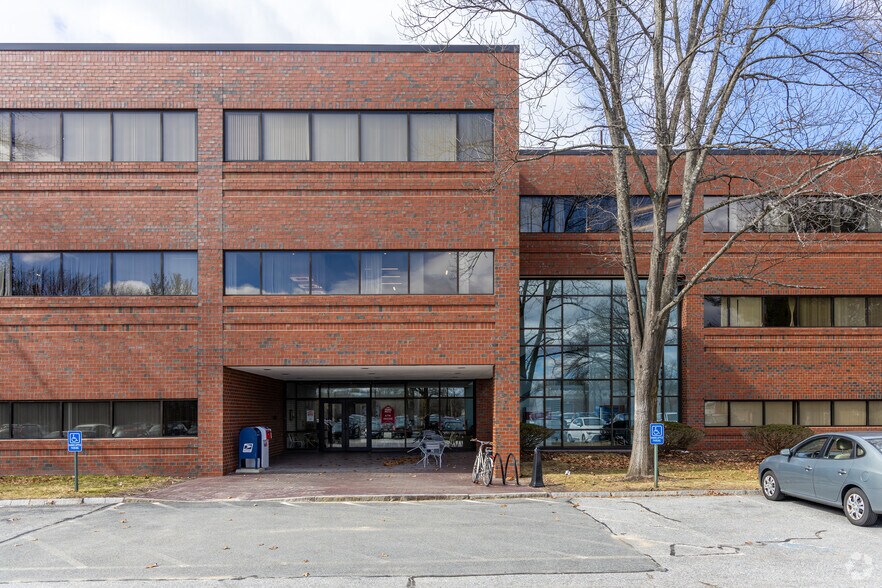 More Photos Of 70 Westview St, Lexington Office For Lease