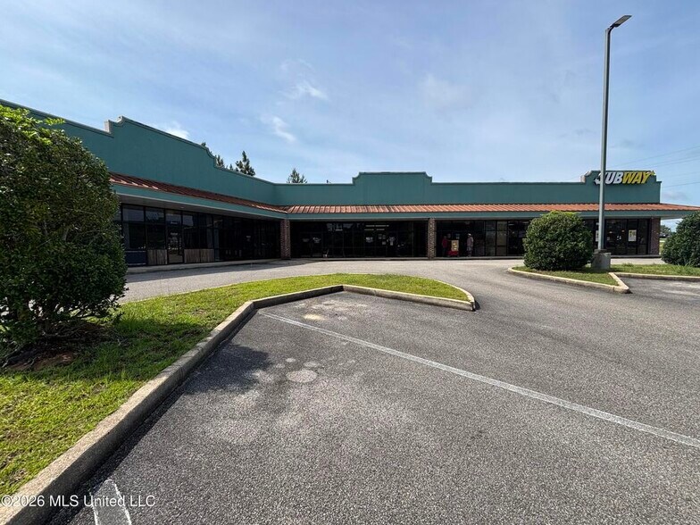 Primary Photo Of 1580 Industrial Park Rd, Wiggins Storefront For Lease