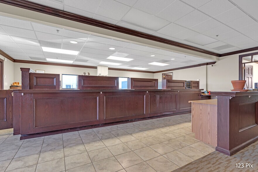 More Photos Of 41412 N Route 83, Antioch Office For Sale