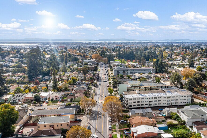 More Photos Of 2823-2827 High St, Oakland Apartments For Sale