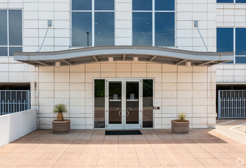 More Photos Of 7801 Capital Of Texas Hwy N, Austin Office For Lease