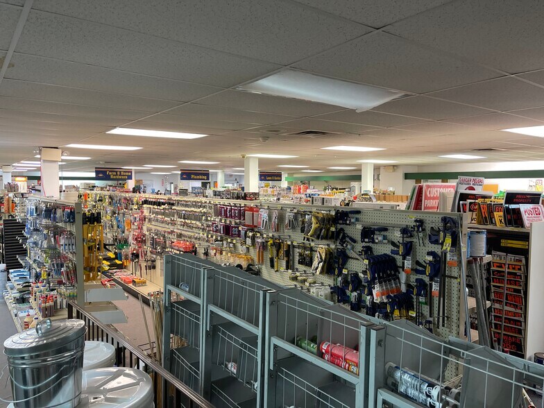 More Photos Of 1586 Route 507, Greentown Garden Center For Sale