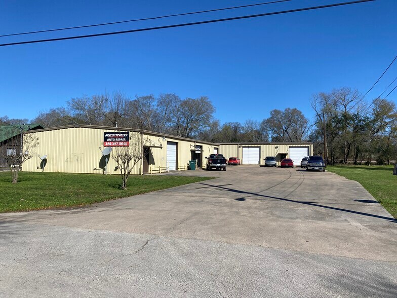 More Photos Of 6582 Westwood Blvd, Beaumont Light Distribution For Lease