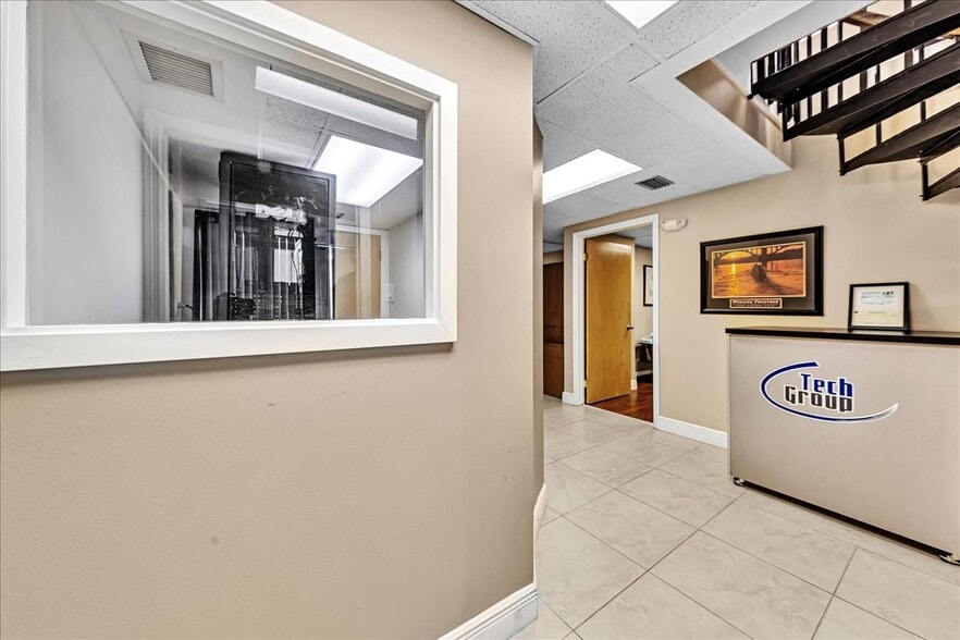 More Photos Of 6187 NW 167th St, Miami Lakes Office For Sale
