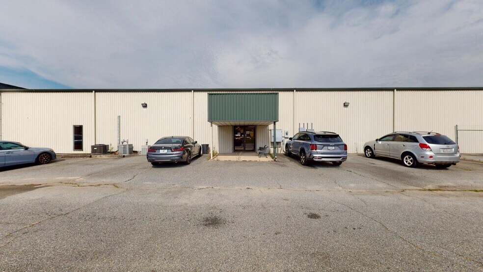 More Photos Of 2773 Marshall Dr, Tifton Warehouse For Sale