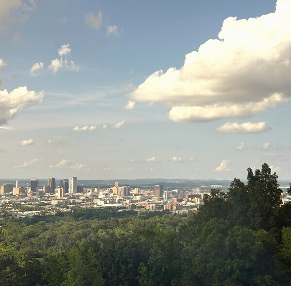 More Photos Of 600 Beacon Pkwy W, Birmingham Medical For Lease