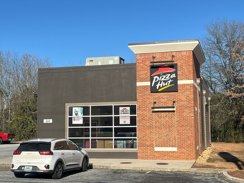 More Photos Of 614 Bankhead Hwy, Carrollton Storefront For Lease