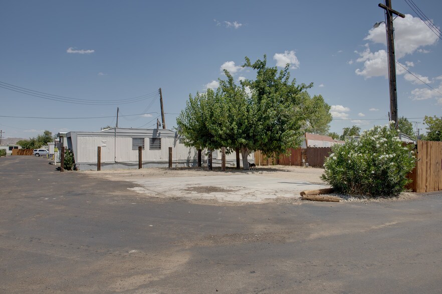 More Photos Of 535 W Atkins Ave, Ridgecrest Manufactured Housing Mobile Home Park For Sale