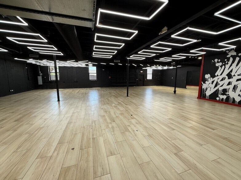 More Photos Of 816 NW 6th Ave, Fort Lauderdale Warehouse For Lease