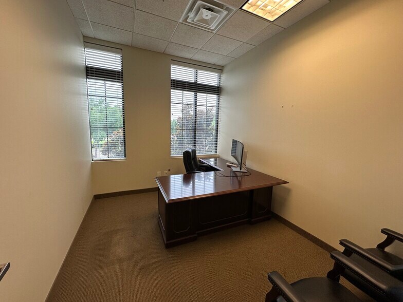 More Photos Of 735 Plaza Blvd, Coppell Office For Lease