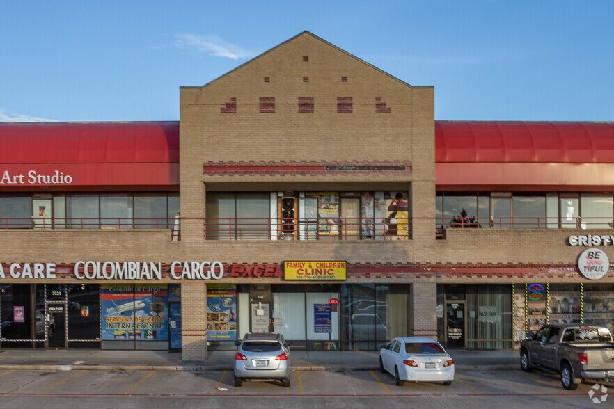 More Photos Of 6911-7055 Highway 6 S, Houston Freestanding For Lease