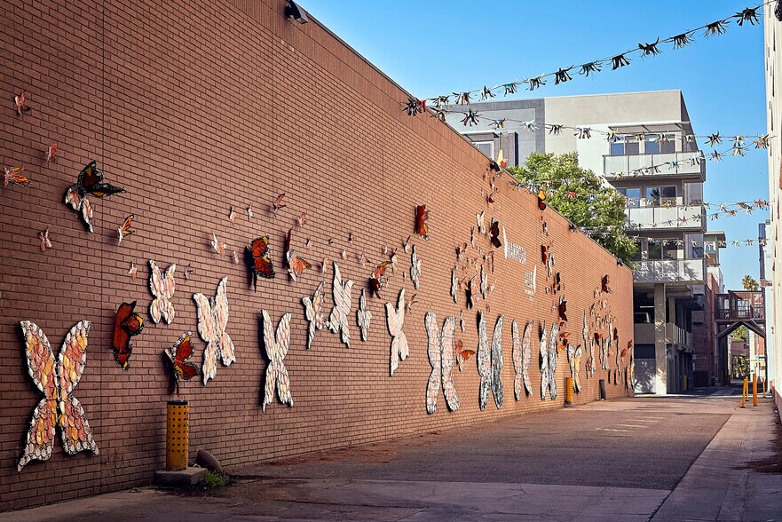 More Photos Of 3870 Main St, Riverside Apartments For Lease