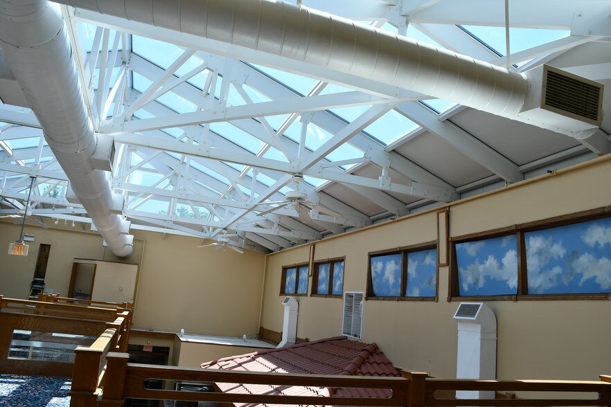 More Photos Of 10211 W Lincoln Hwy, Frankfort Restaurant For Lease