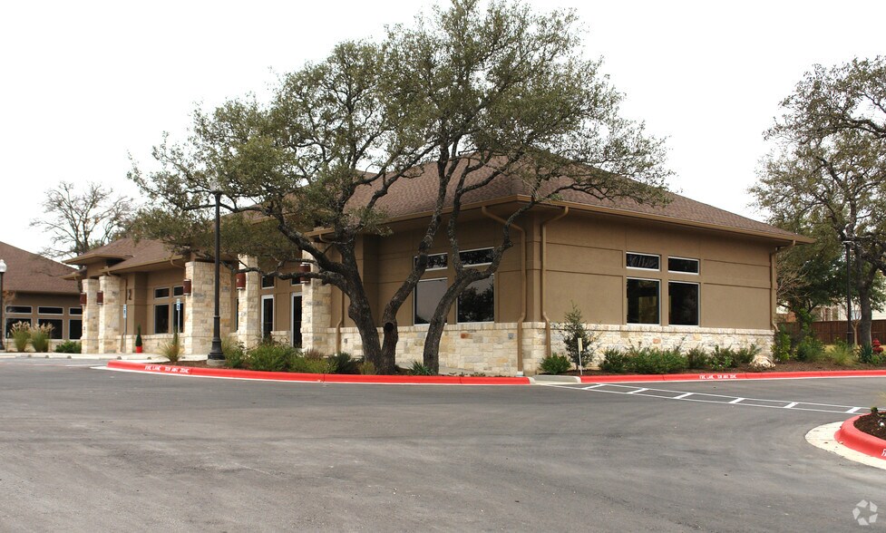 More Photos Of 3401 Royal Vista Blvd, Round Rock Medical For Sale