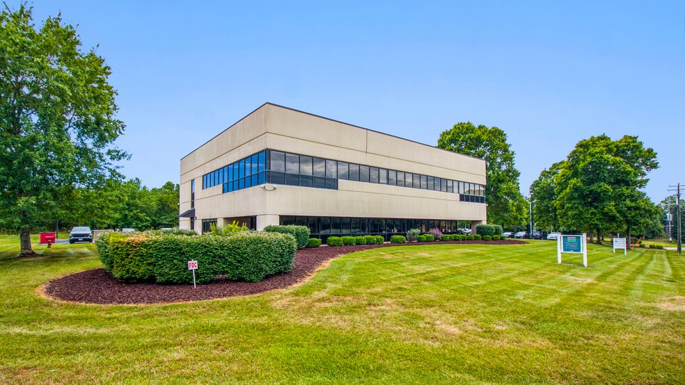 More Photos Of 500 West St, Spindale Office For Sale