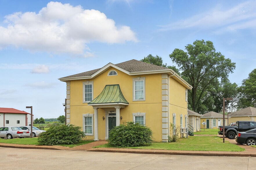 More Photos Of 4325 Casino Center Dr, Robinsonville Apartments For Sale