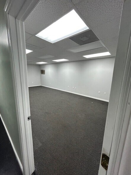 More Photos Of 3664 Claypond Rd, Myrtle Beach Flex For Lease