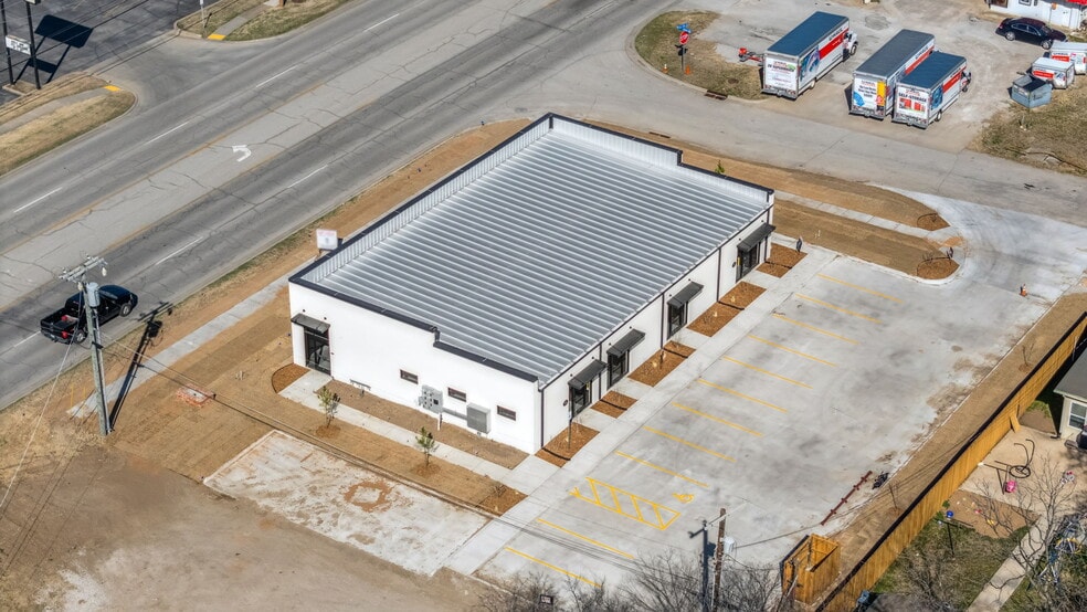 More Photos Of 527 El Paso st, Broken Arrow Office For Sale