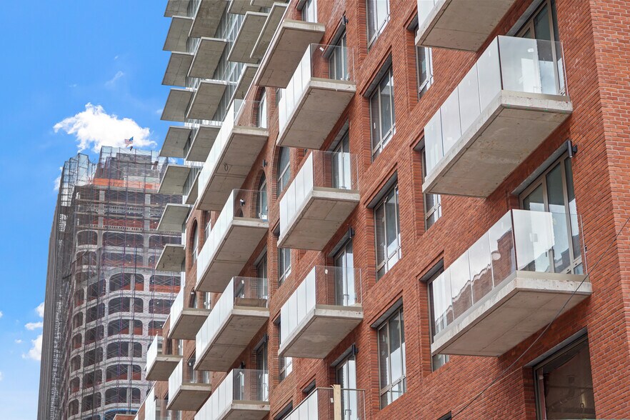 More Photos Of 395 Carroll Street, Brooklyn Apartments For Lease