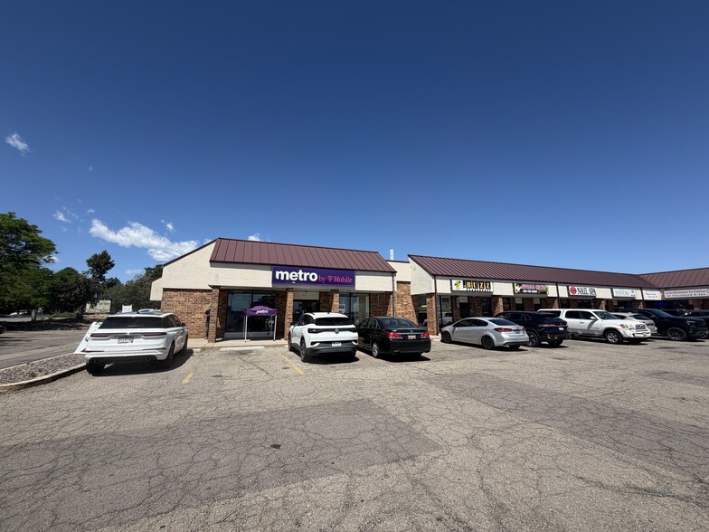 More Photos Of 2295 S Chambers Rd, Aurora Unknown For Lease