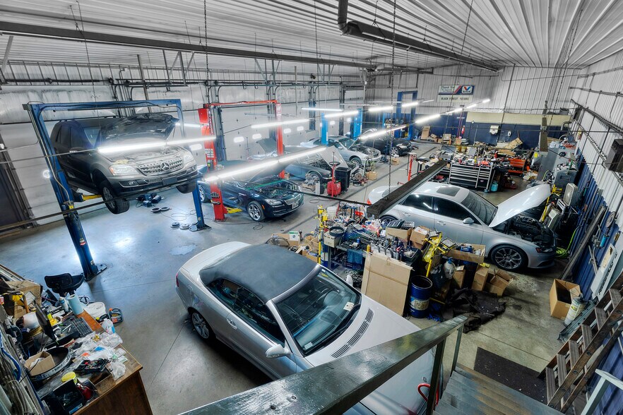 More Photos Of 3520 N Shadeland Ave, Indianapolis Industrial For Sale