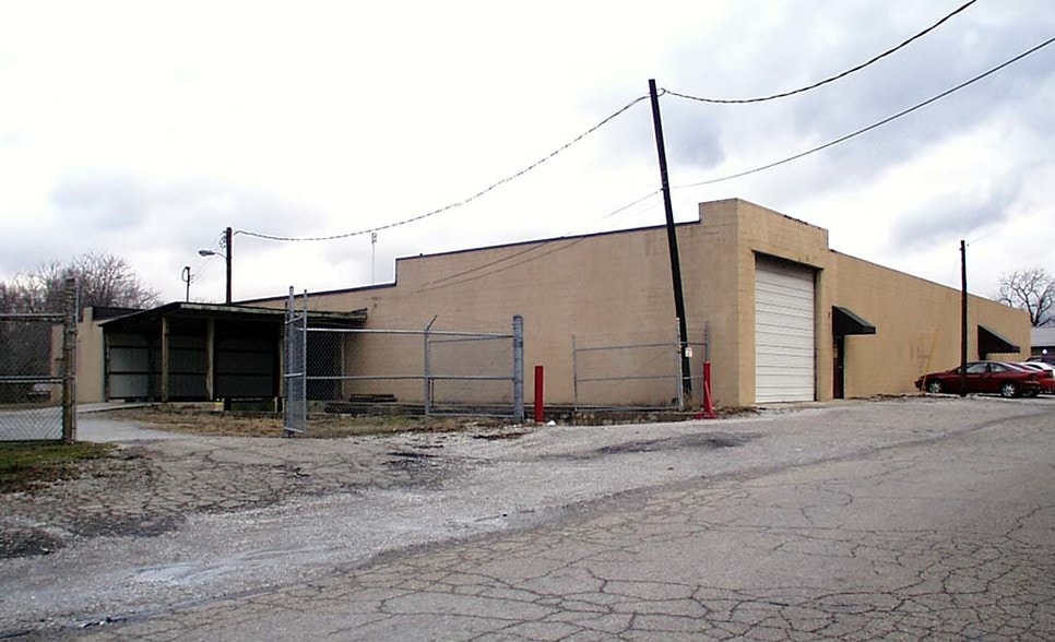 More Photos Of 2750 Barnes Ave, Indianapolis Warehouse For Lease