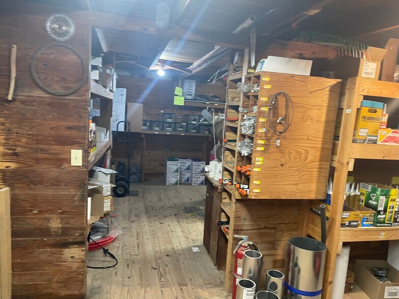 More Photos Of 626 Hunter Ave, Boswell Flex For Sale