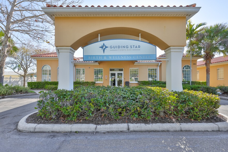 More Photos Of 1900 E Bay Dr, Largo Medical For Sale