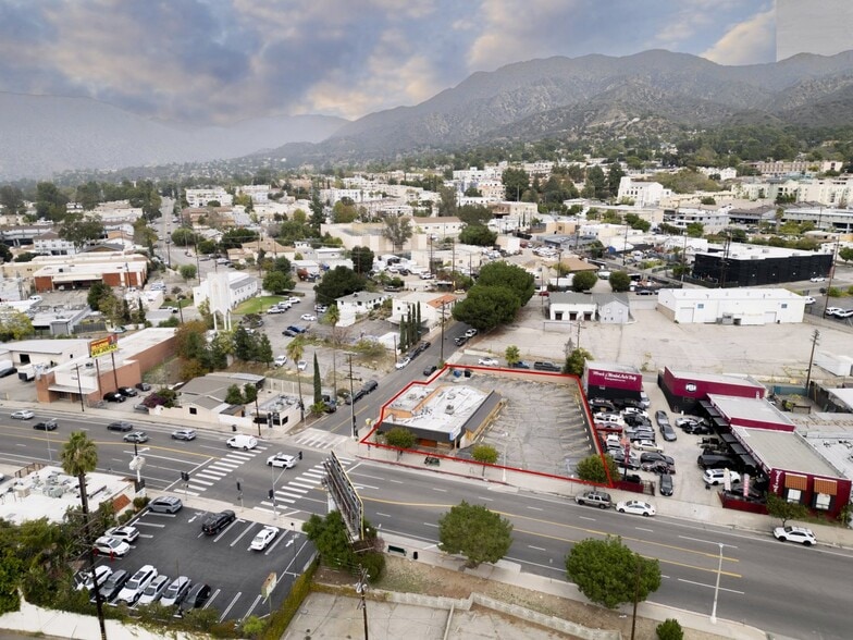 More Photos Of 7277 Foothill Blvd, Tujunga Restaurant For Lease