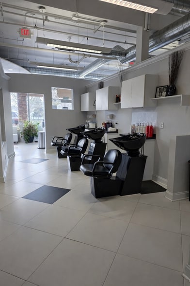 More Photos Of 4720 French Rd, East Amherst General Retail For Sale