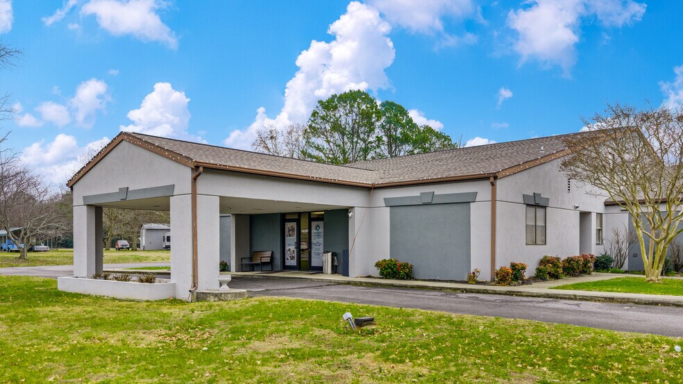 More Photos Of 15239 AL Highway 68, Crossville Medical For Sale