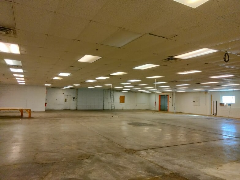 More Photos Of 200 N Washington St, Boyertown Manufacturing For Sale