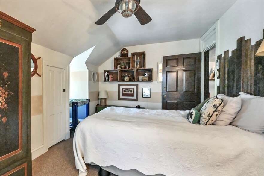 More Photos Of 301 W Main St, Ephrata Hospitality For Sale