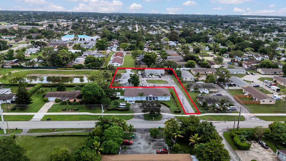 More Photos Of 3883 Park Ln, West Palm Beach Multifamily For Sale