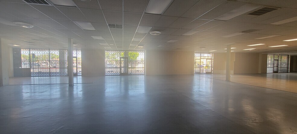 More Photos Of 611-675 N Broadway, Escondido Unknown For Lease