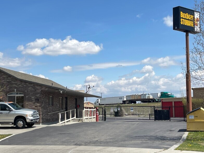 More Photos Of 2460 Prospect Dr, Idaho Falls Self Storage For Lease