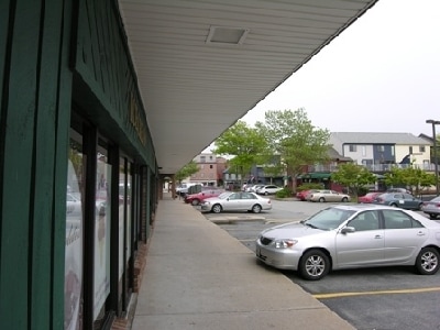 More Photos Of 3-51 Long Wharf Mall, Newport Storefront Retail Office For Lease