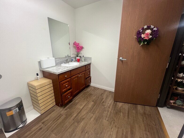 More Photos Of 9228 Rush St, South El Monte Warehouse For Lease