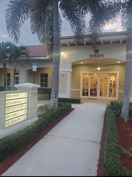 More Photos Of 5501 N University Dr, Coral Springs Office For Sale