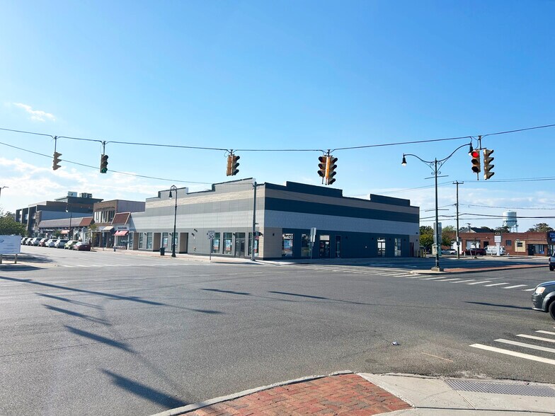 More Photos Of 179 E Park Ave, Long Beach General Retail For Lease